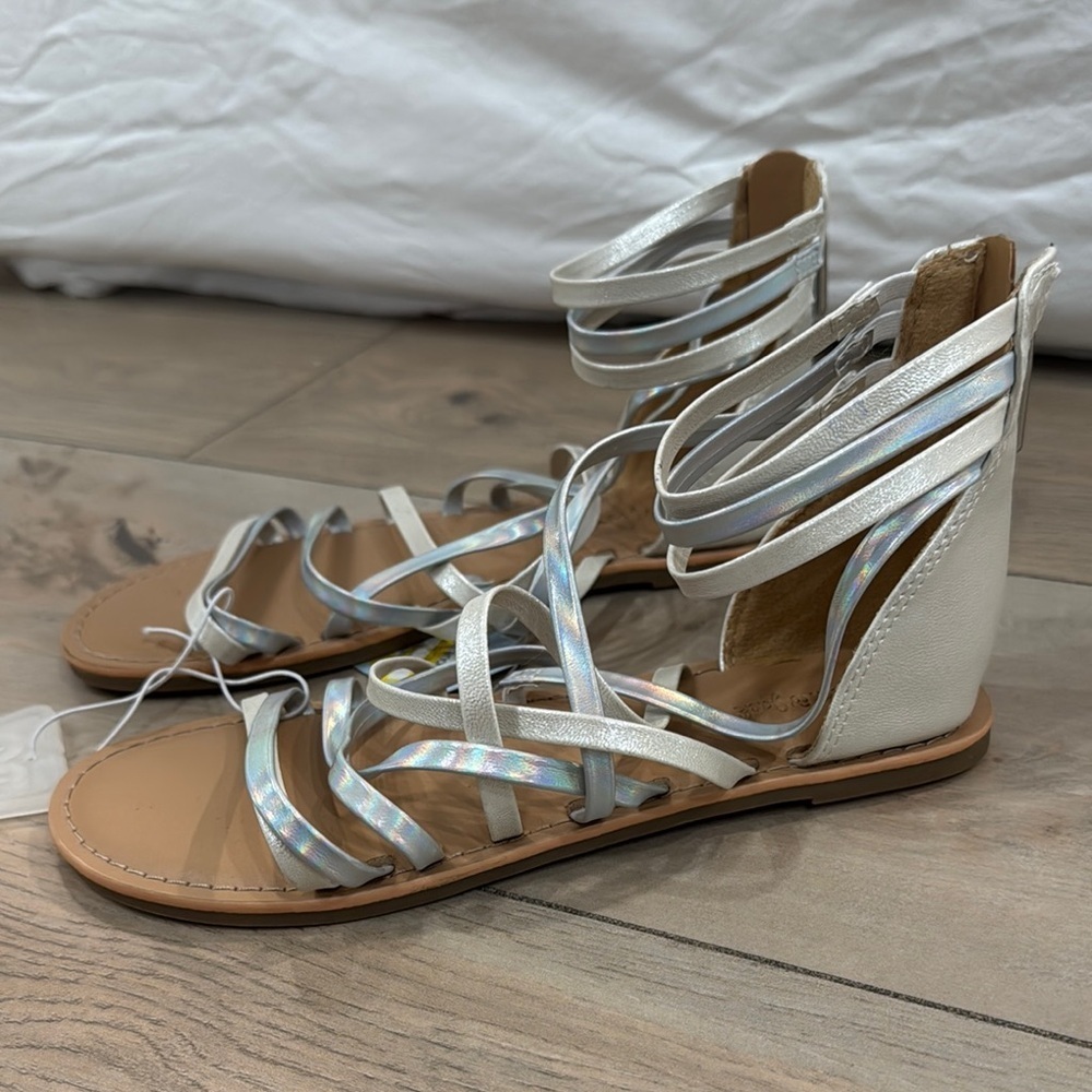 Cat & Jack strappy sandals with Zipper Closure